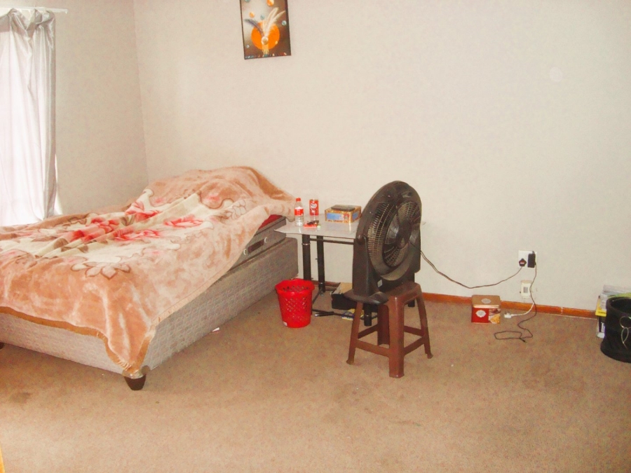 2 Bedroom Property for Sale in Flamwood North West